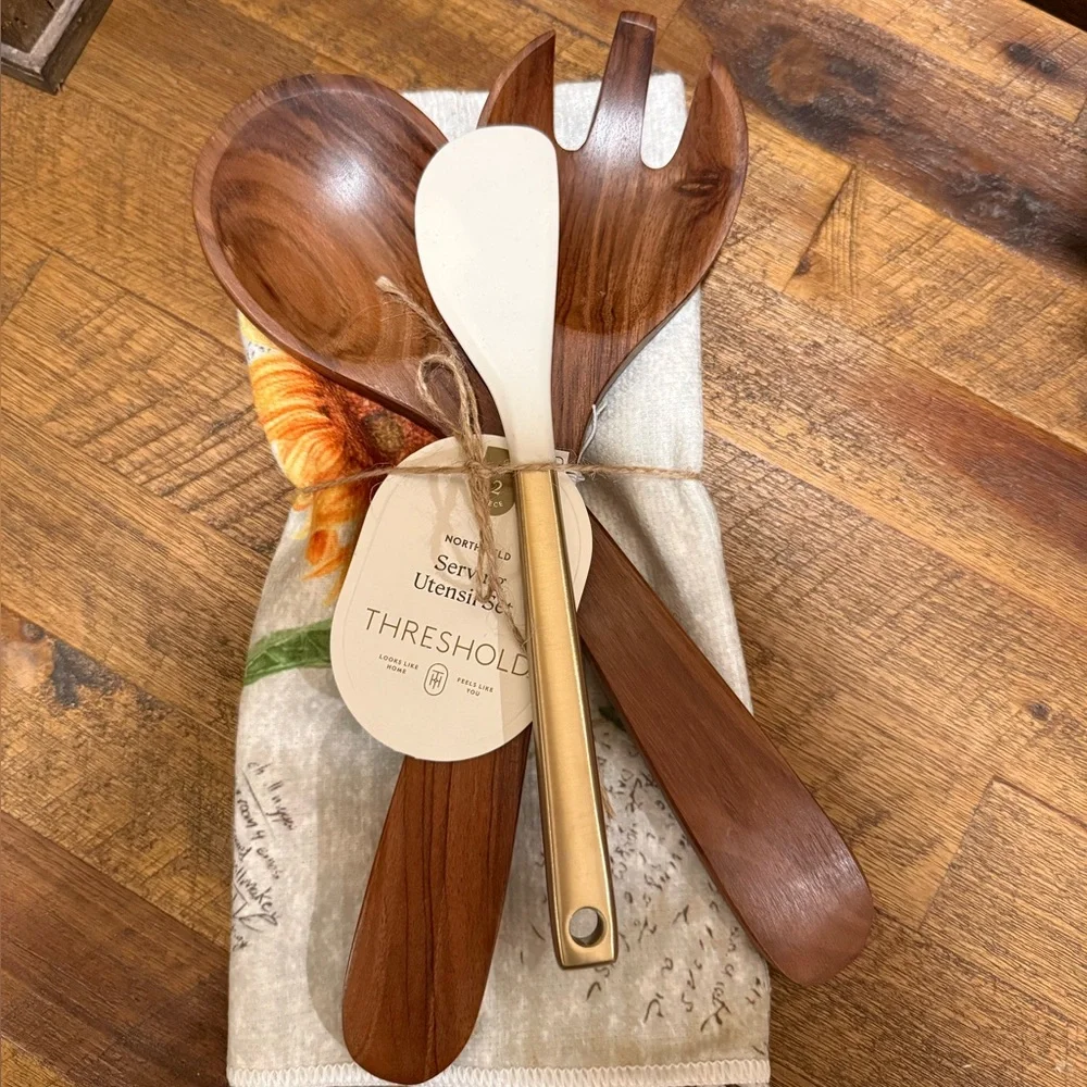 Sunflower 🌻 Kitchen Towel Set. Wood Serving Spoons, Silicone Spatula. NWT